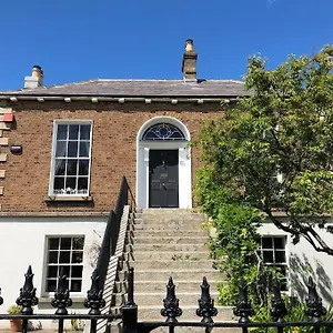 Family In The Heart Of Dublin