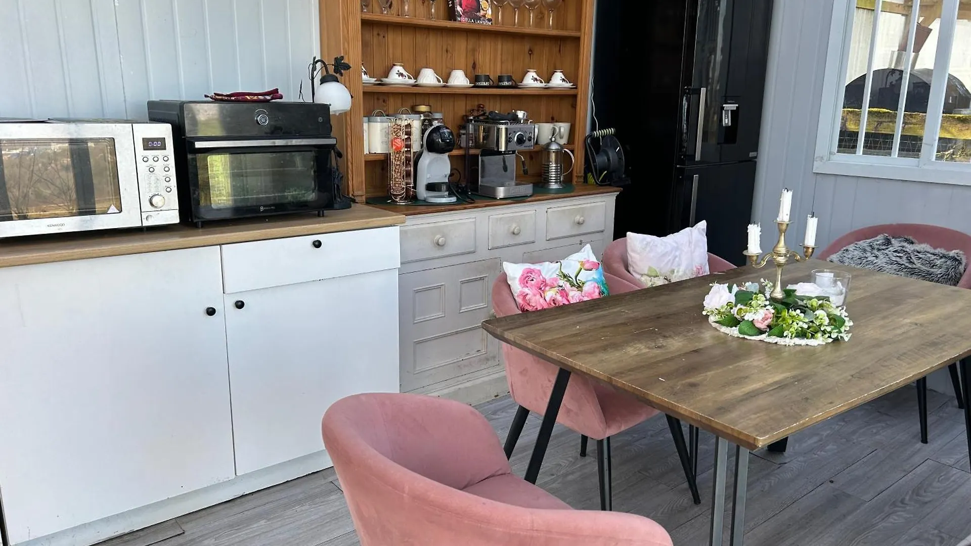 Sky Gazer Cabin In The Woods Dublin Holiday home